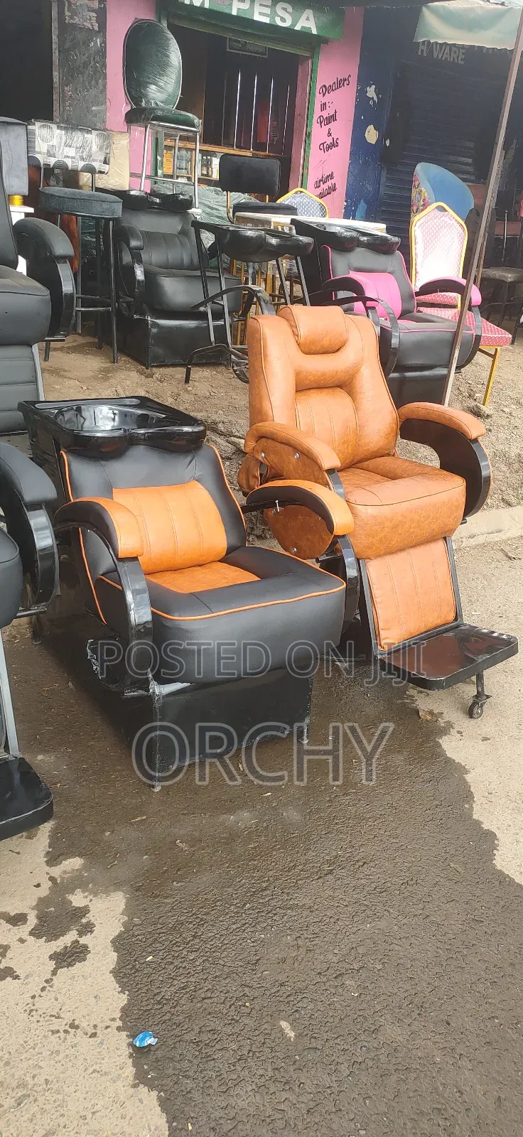 Kinyozi Chair and Salon Sink