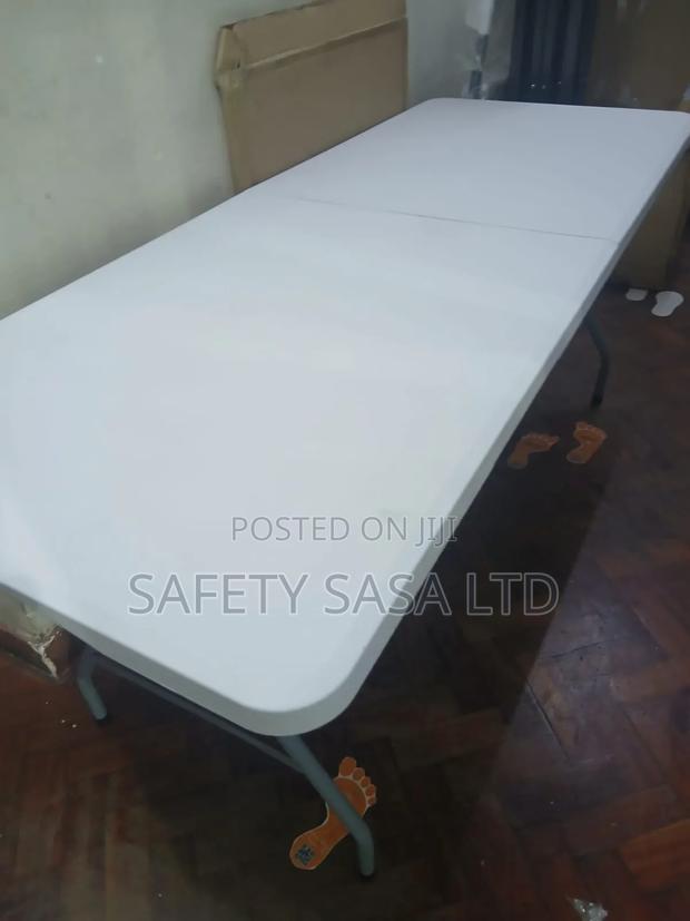 Foldable Table - thumbnail 3