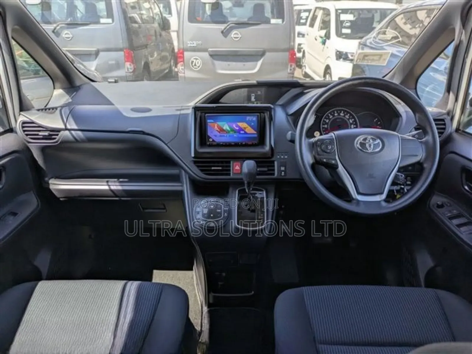 Toyota Noah 2019 Silver