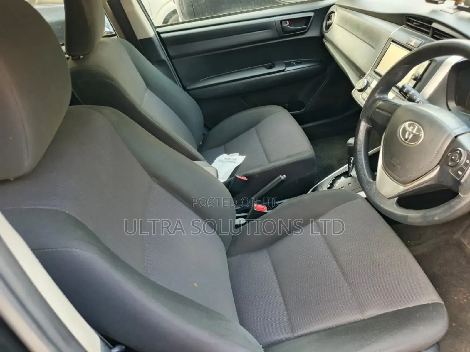 Toyota Corolla Fielder 2018 Black