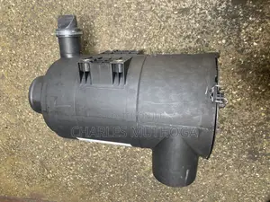 Fuso Fi Air Cleaner Housing