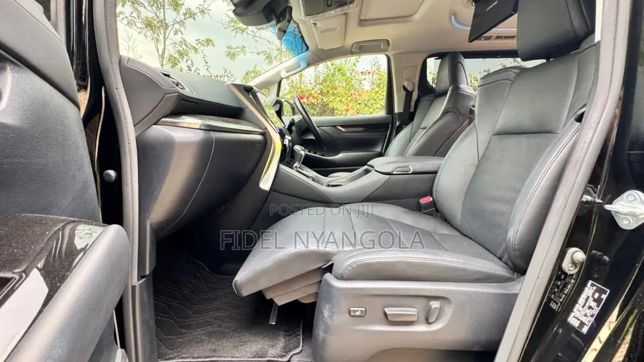 Toyota Alphard 2.5 Petrol FWD 2018 Black