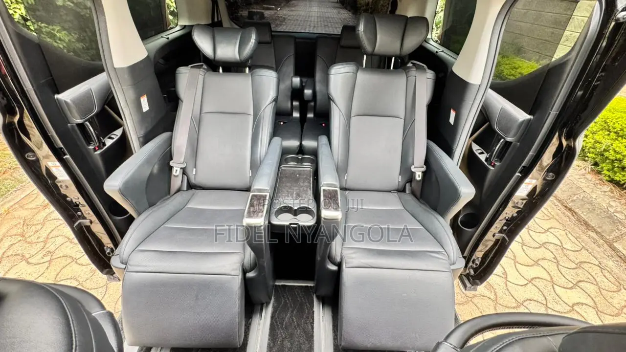 Toyota Alphard 2.5 Petrol FWD 2018 Black