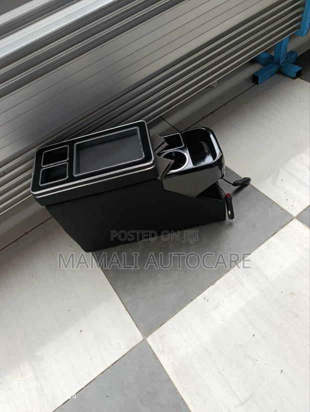 Toyota Noah Voxy Central Armrest Console