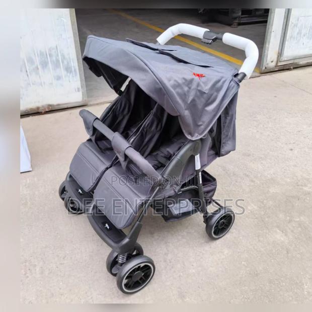 Twins Stroller
Collapsible