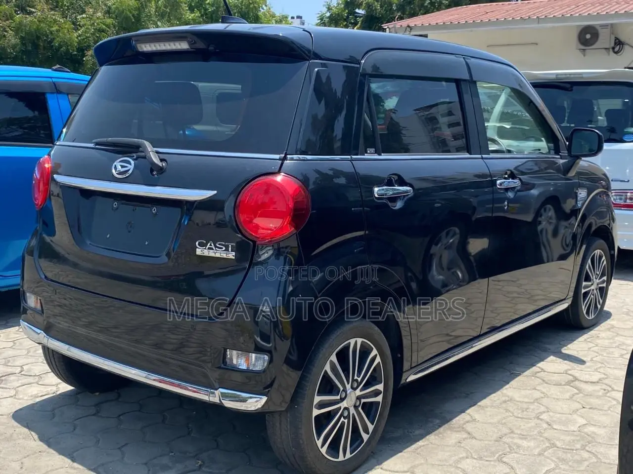 Daihatsu Cast 2018 Black