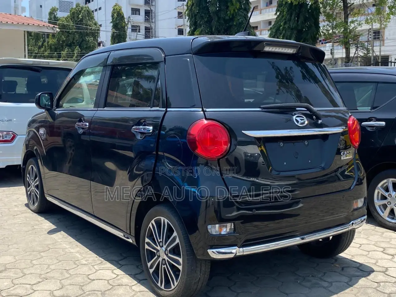 Daihatsu Cast 2018 Black