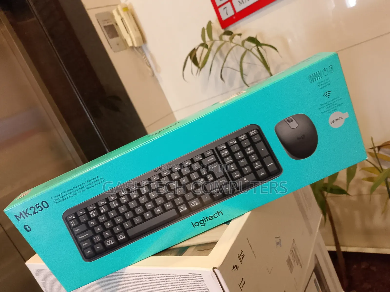 Logitech Mk250 Bluetooth Compact Keyboard Mouse Combo