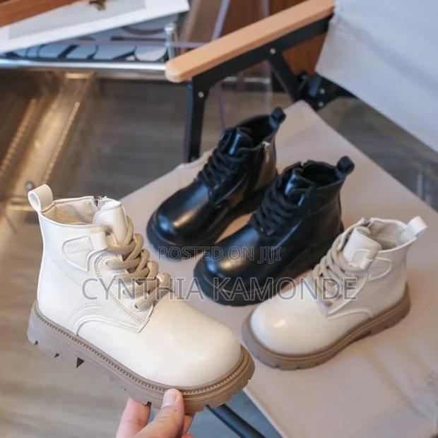 Shades: Black and Cream Kids Boots - thumbnail 3