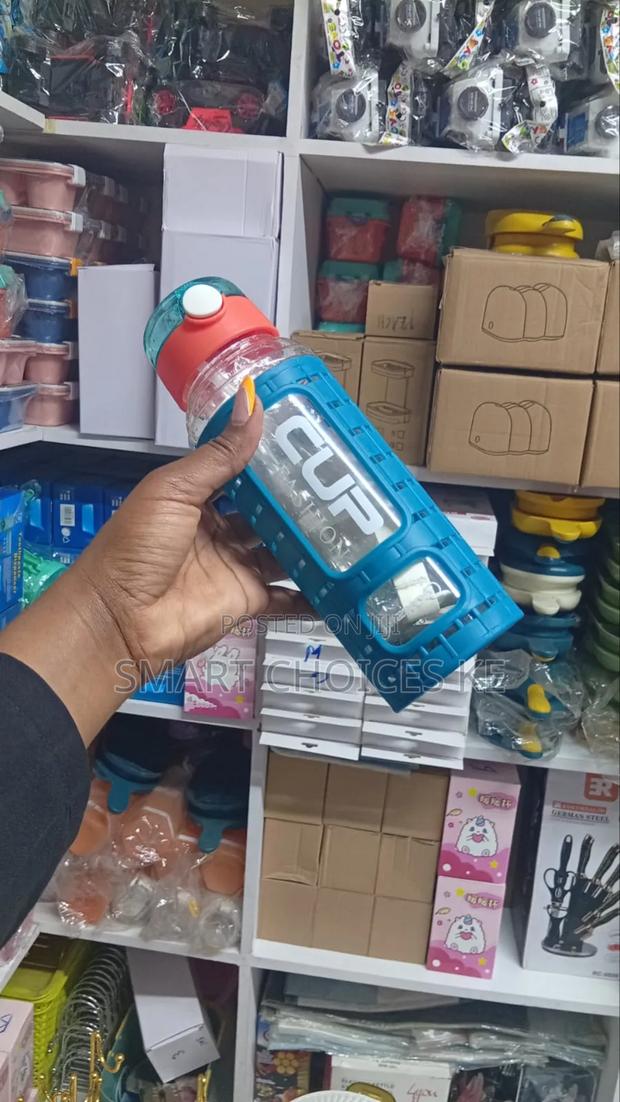 *Water Bottle*
Capacity 850ml - thumbnail 2
