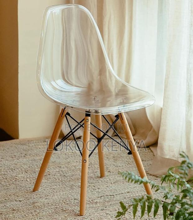 Dining Chair : Transparent Clear Wooden Legs Dining Chair