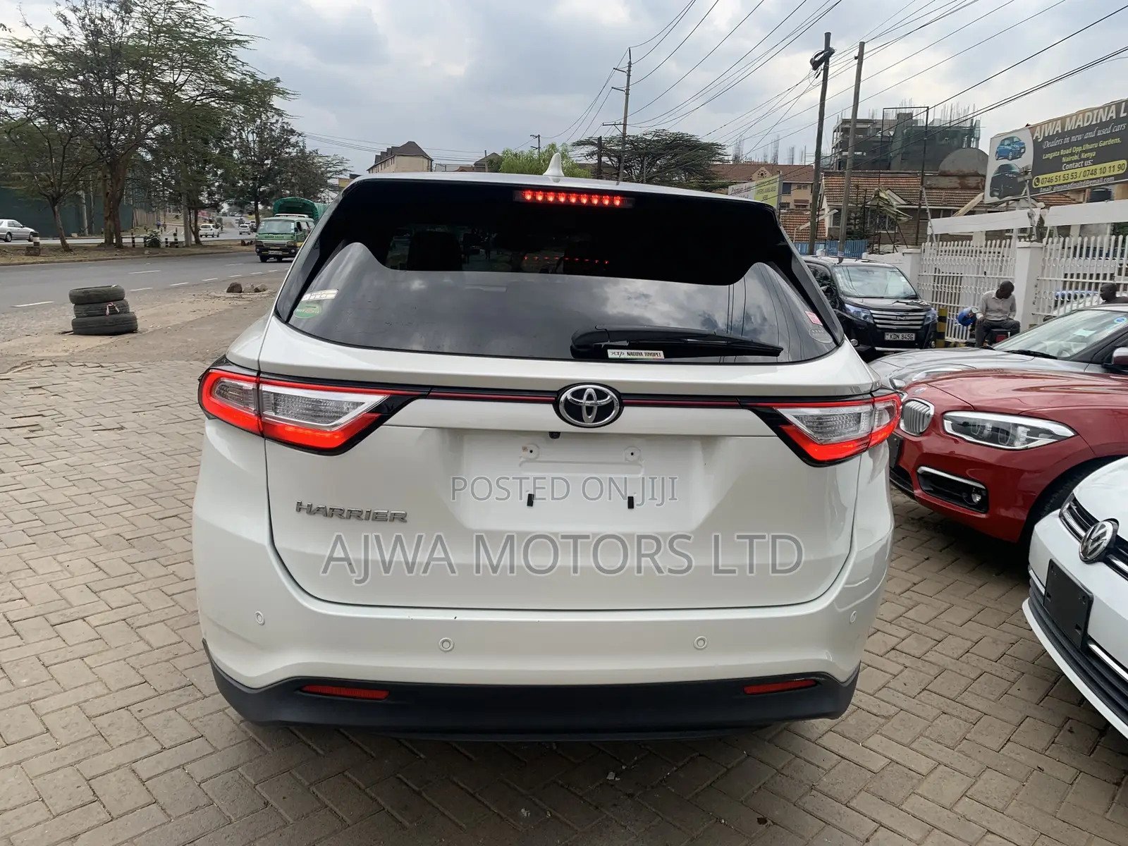 Toyota Harrier 2.0 2020 White