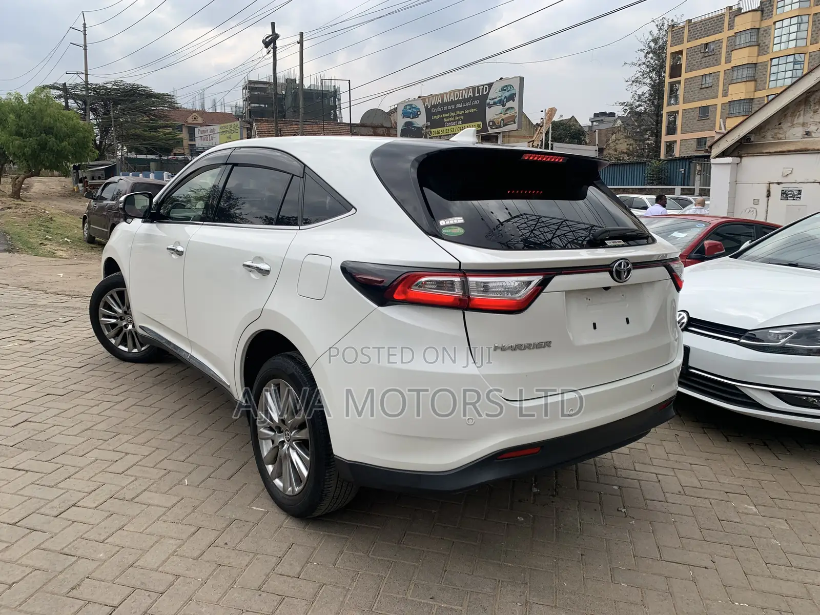 Toyota Harrier 2.0 2020 White