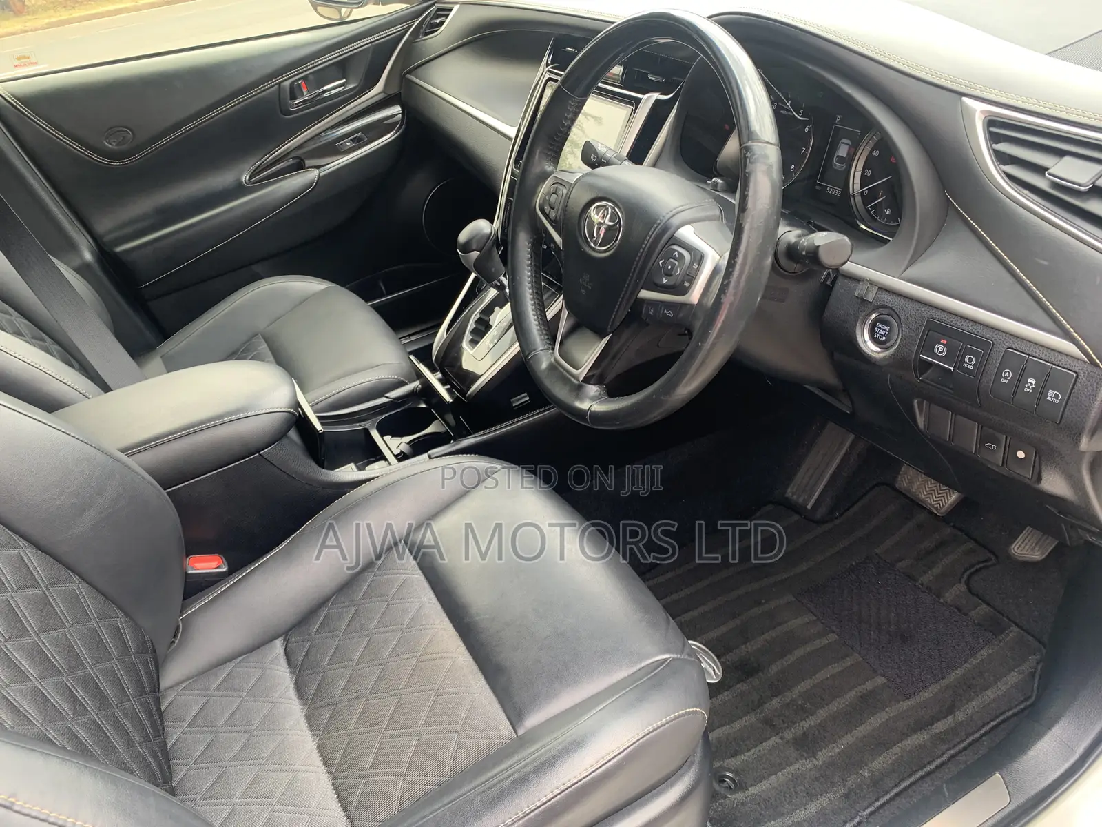 Toyota Harrier 2.0 2020 White