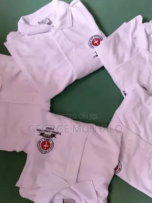 Short Sleeve Printed Collared Polo Shirts