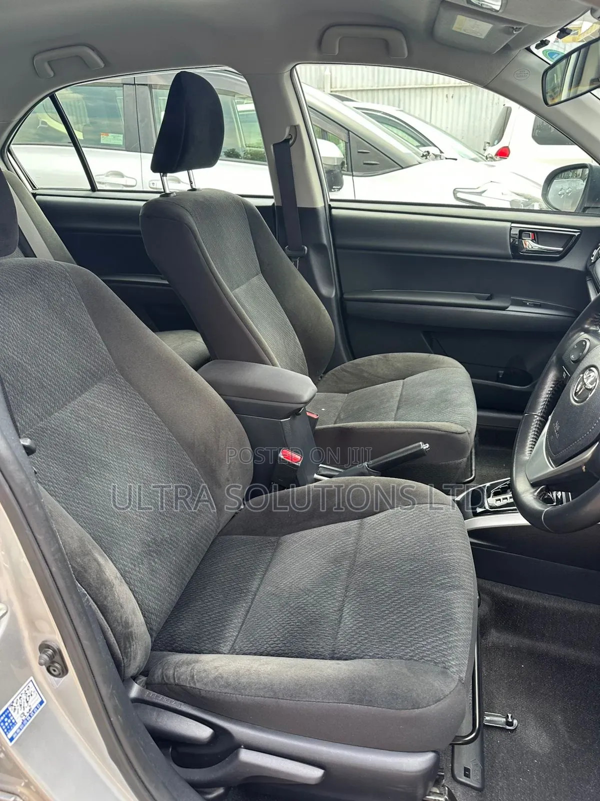 Toyota Axio 2018 Silver