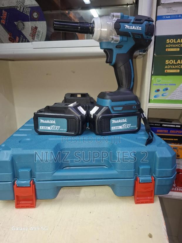 Makita Impact Wrench - thumbnail 3