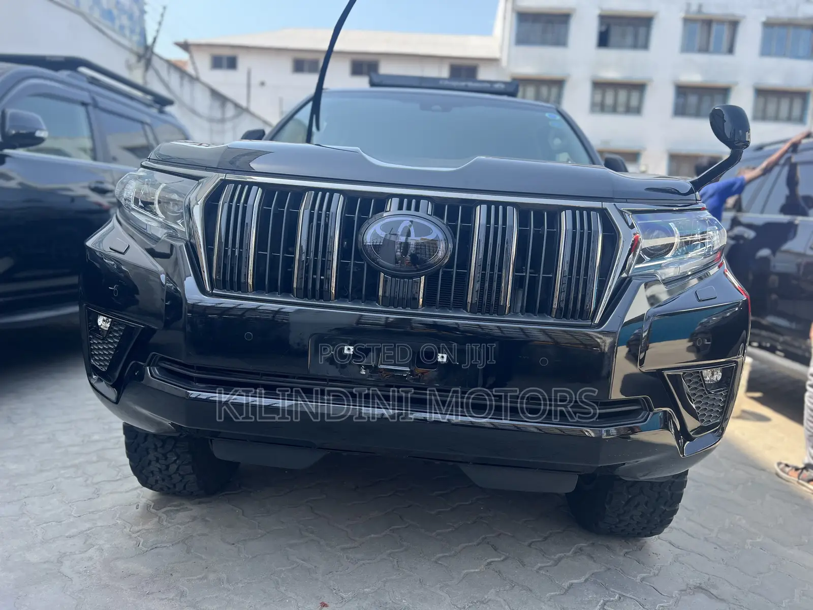 Toyota Land Cruiser Prado 2022 Black