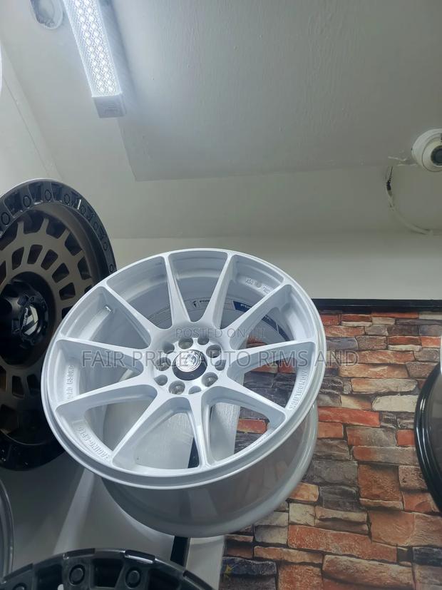 Offset White Sports Rims Size 17
