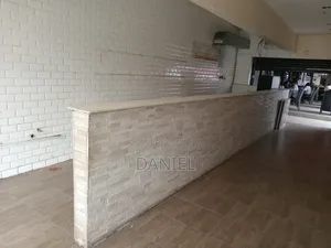 Shop/Showroom to Let in Westlands