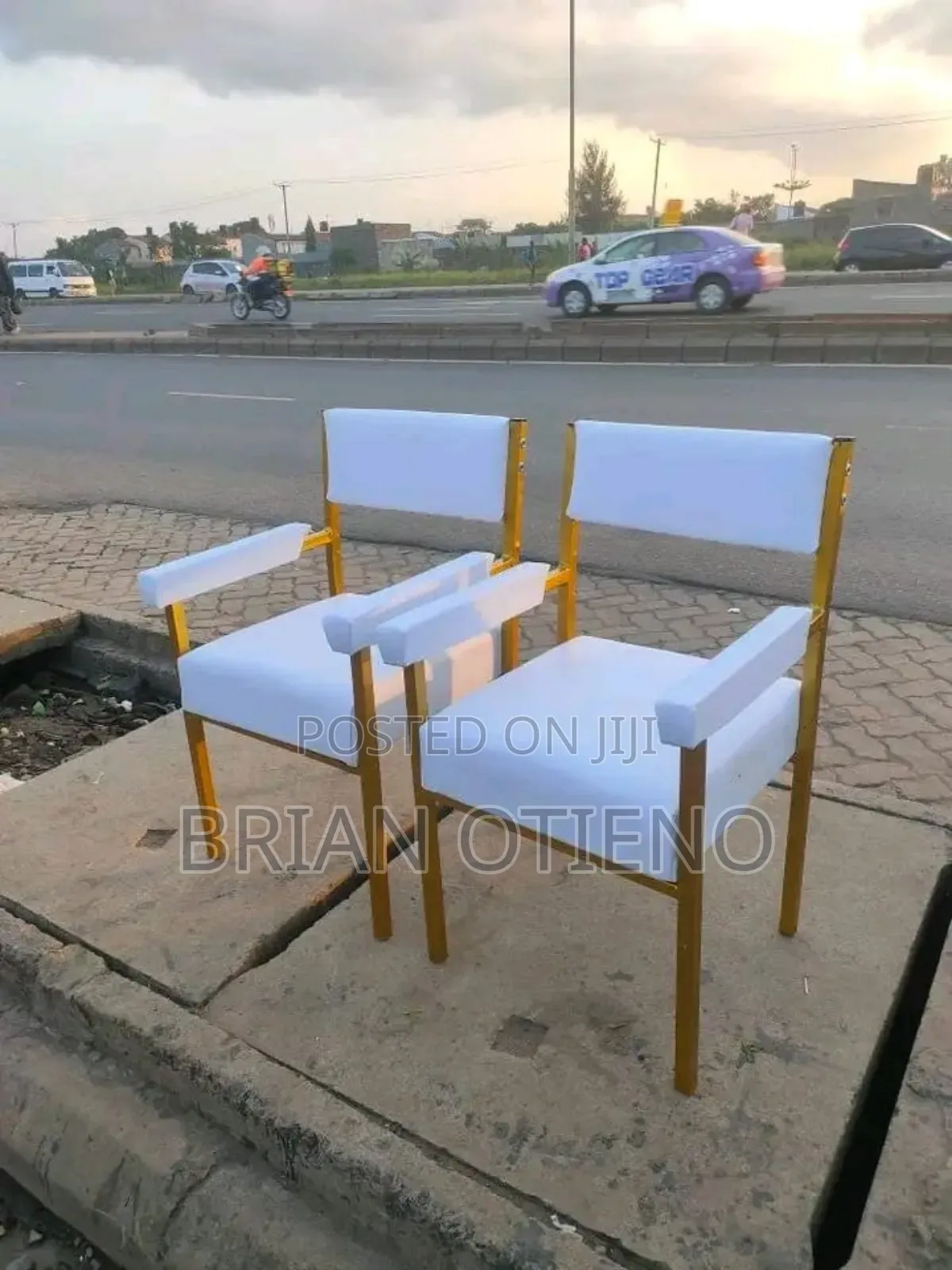 Arms Cuterina Chairs