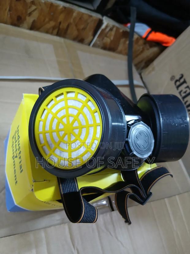 Black Cartridges Respirators - thumbnail 2