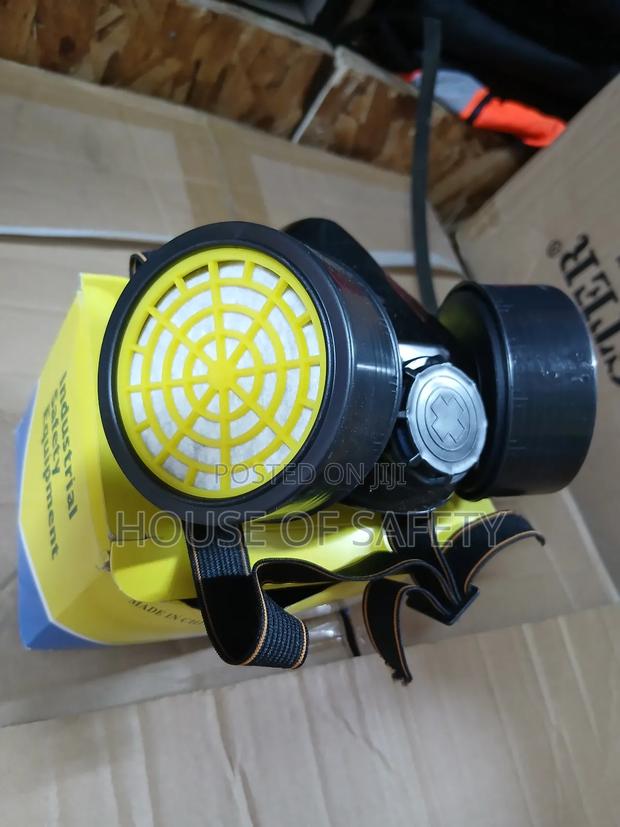 Blue And Yellow Cartoon Double Cartridge Respirators - main view