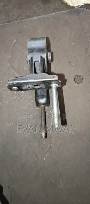 Toyota Probox Old Model,Cross Member Mounting