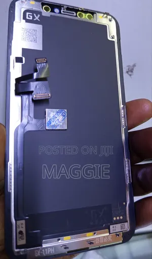iPhone Screens