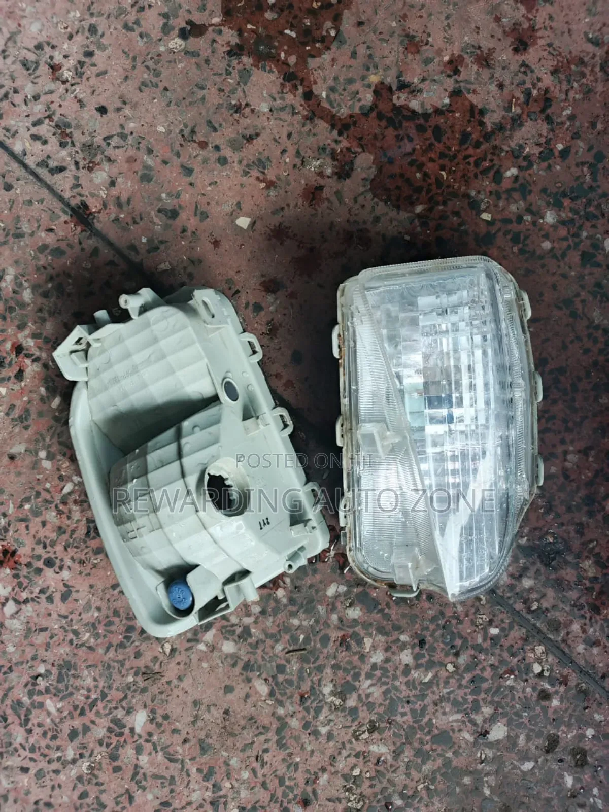 Toyota Aqua New Model Fog Lights.