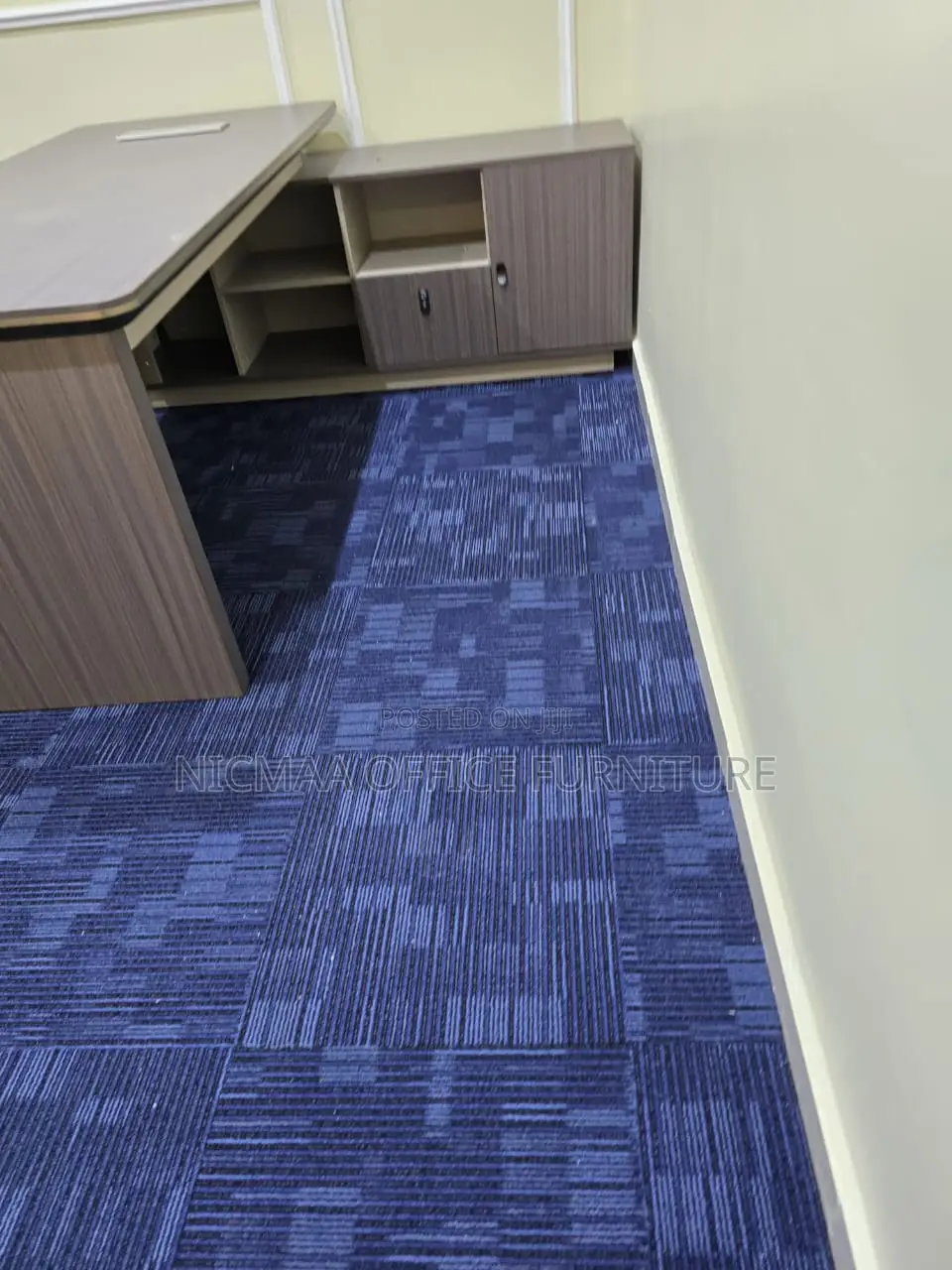 Sleek, Professional Built to Impress Advanced Desk