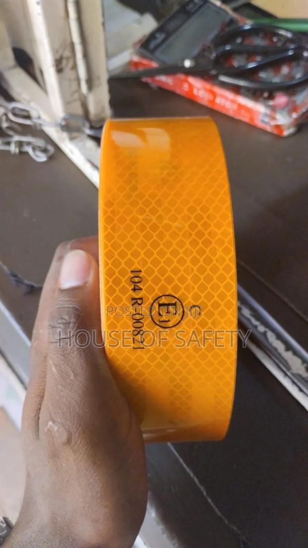 3m Yellow Reflective Tape - thumbnail 2