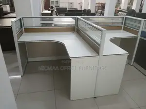 2-Way Frosted Glass Partitions Ergonomic Design Curved Workstation