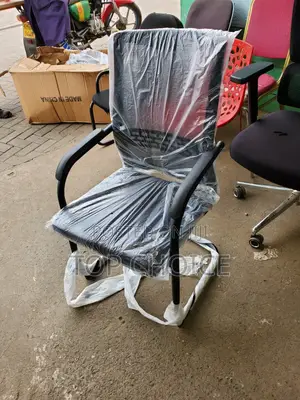 Modern Waiting Chair