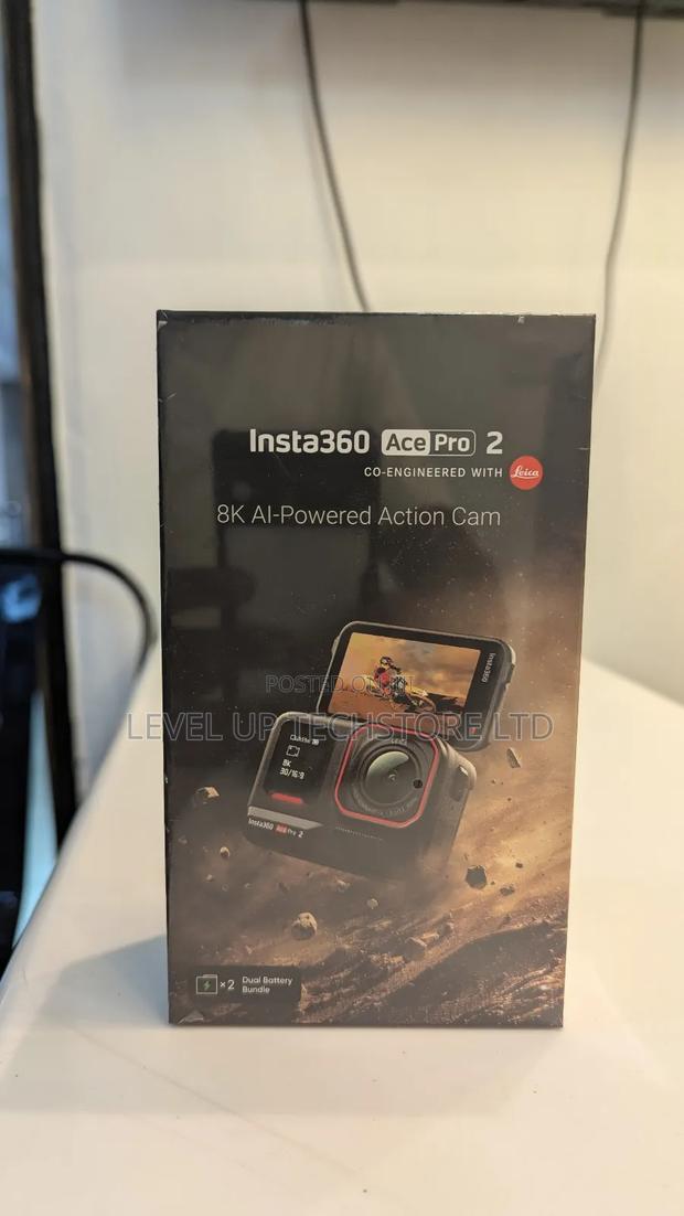 Insta360 Ace Pro 2 Action Camera Battery Bundle - thumbnail 2