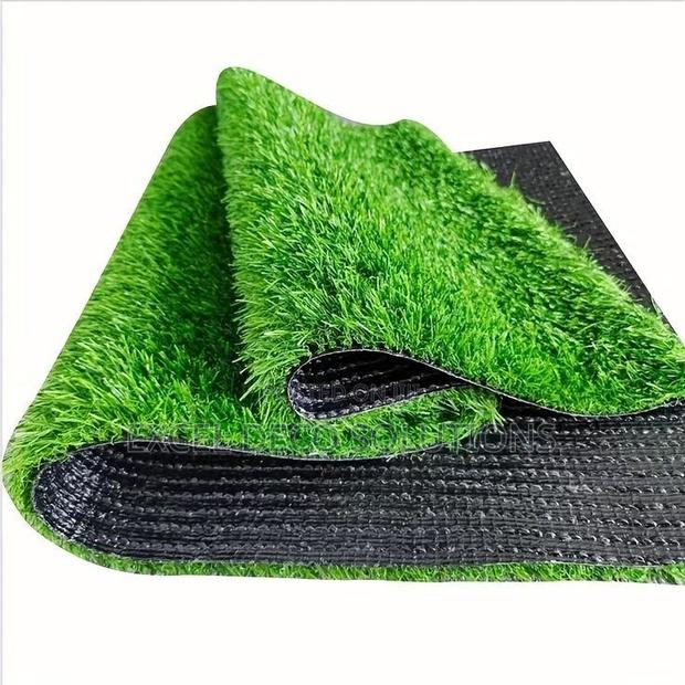 25mm Artificial Grass Carpet – Natural Look - main view