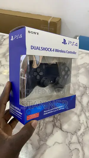 Play Station 4
