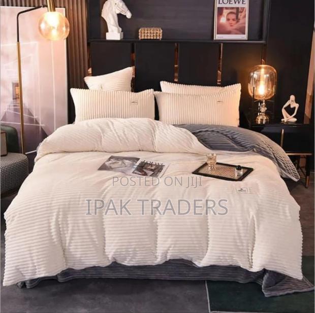 Velvet Duvet, One Bedsheet and Two Pillowcase Size 6*7