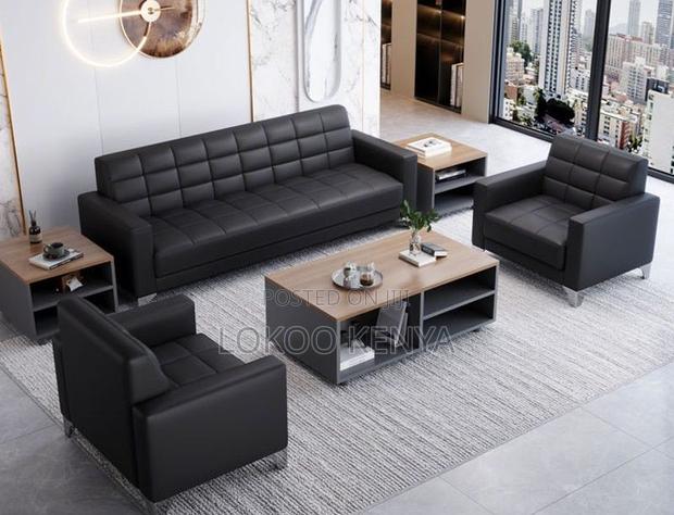 Office Sofa : Black Leather 5-Seater Sofa for Office - thumbnail 7