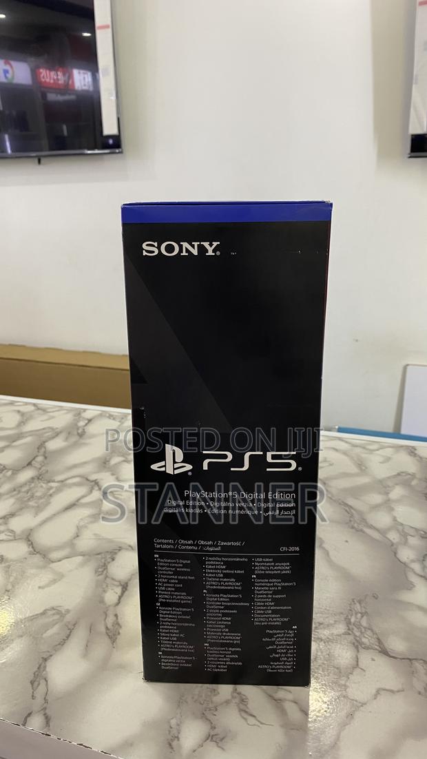Play Station 5 - thumbnail 3