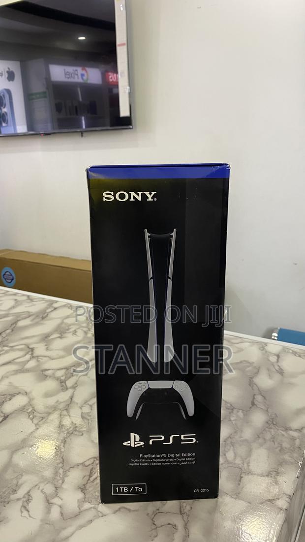 Play Station 5 - thumbnail 4