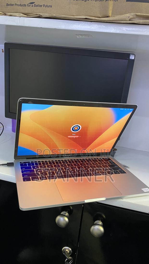 Laptop Apple MacBook Pro 8GB Intel Core 5 SSD 256GB - main view