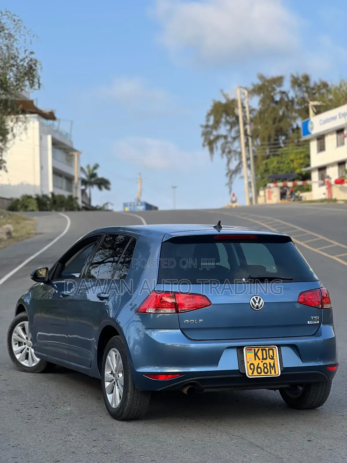 Volkswagen Golf 2017 Blue