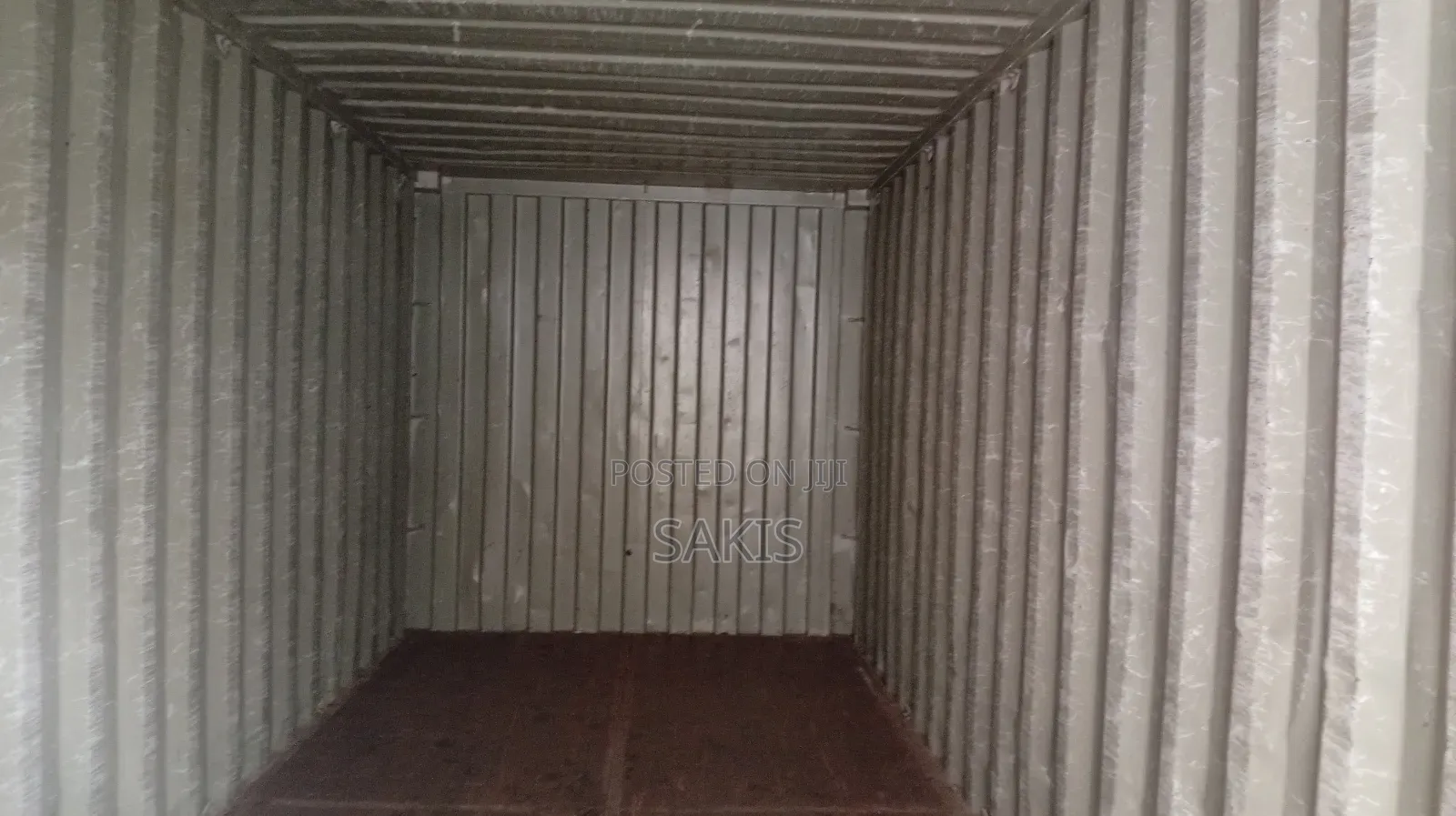 Beba Leo! 20ft Empty Shipping Containers!