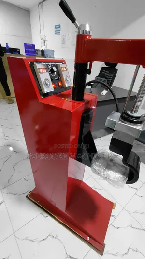 Industrial Tyre/Wheel Vulcanizing Machine Heavy Duty.