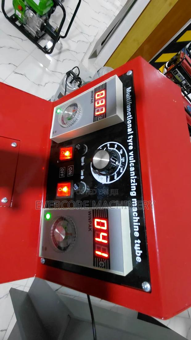 Industrial Tyre/Wheel Vulcanizing Machine Heavy Duty. - thumbnail 3