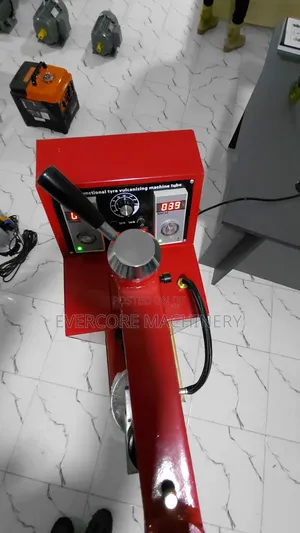 Industrial Tyre/Wheel Vulcanizing Machine Heavy Duty.