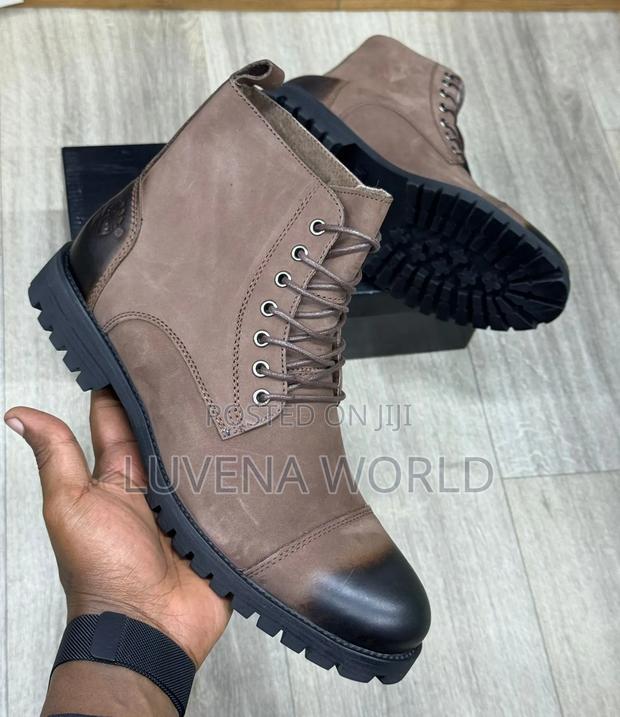 New Laced Timber Boots - thumbnail 3