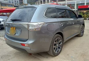 Mitsubishi Outlander 2015 Gray
