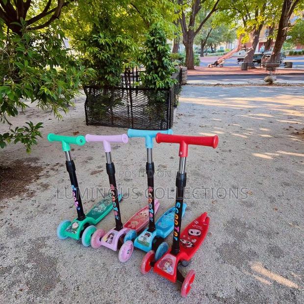 3wheel. Strong Kid Scooter. Metallic Back Frame, Plastic Top - thumbnail 3